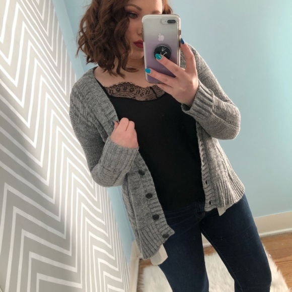 Guess Gray Layered Distressed Cardigan Size Small - Picture 2 of 8